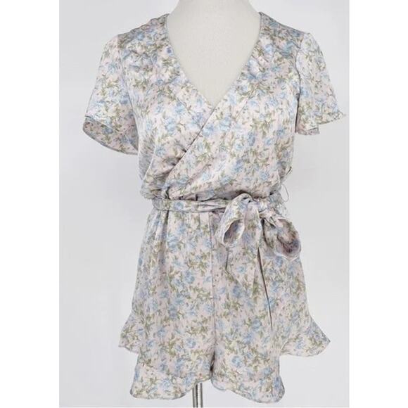 Show Me Your Mumu Say I Do Romper in Charming Rose Luxe Satin L NWT - Picture 4 of 7